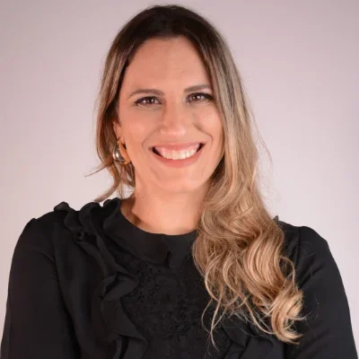 Ana Carolina Oliveira